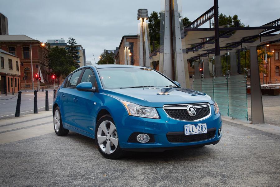  Holden Cruze 2013 года  (фото 10 из 33)
